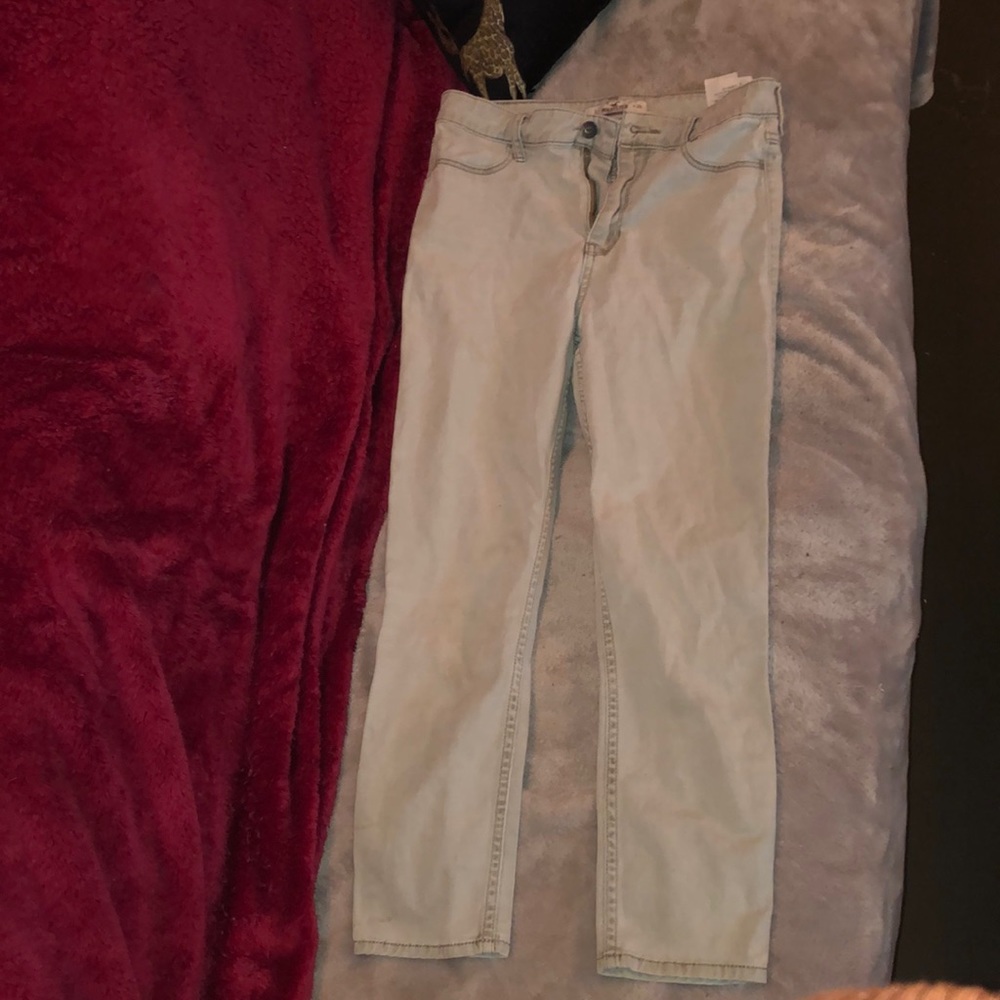 Hollister light wash skinny jean size 3